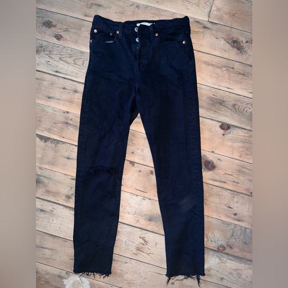 Black Levis Wedgie Jeans - Picture 3 of 3